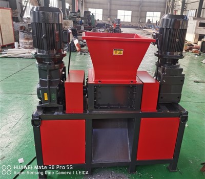 Macchina trituratrice di rifiuti di plastica